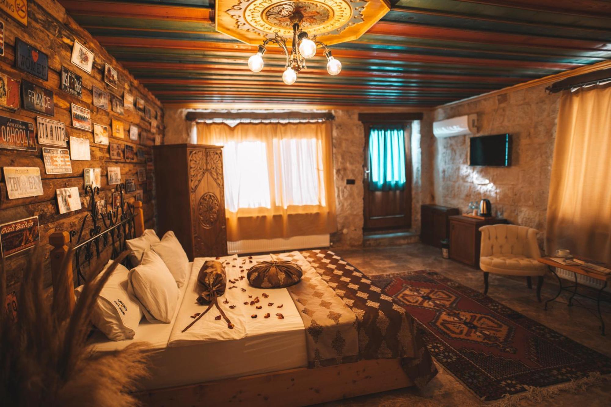 Cavusin Cave House-Cappadocia Bed & Breakfast Goreme Exterior photo