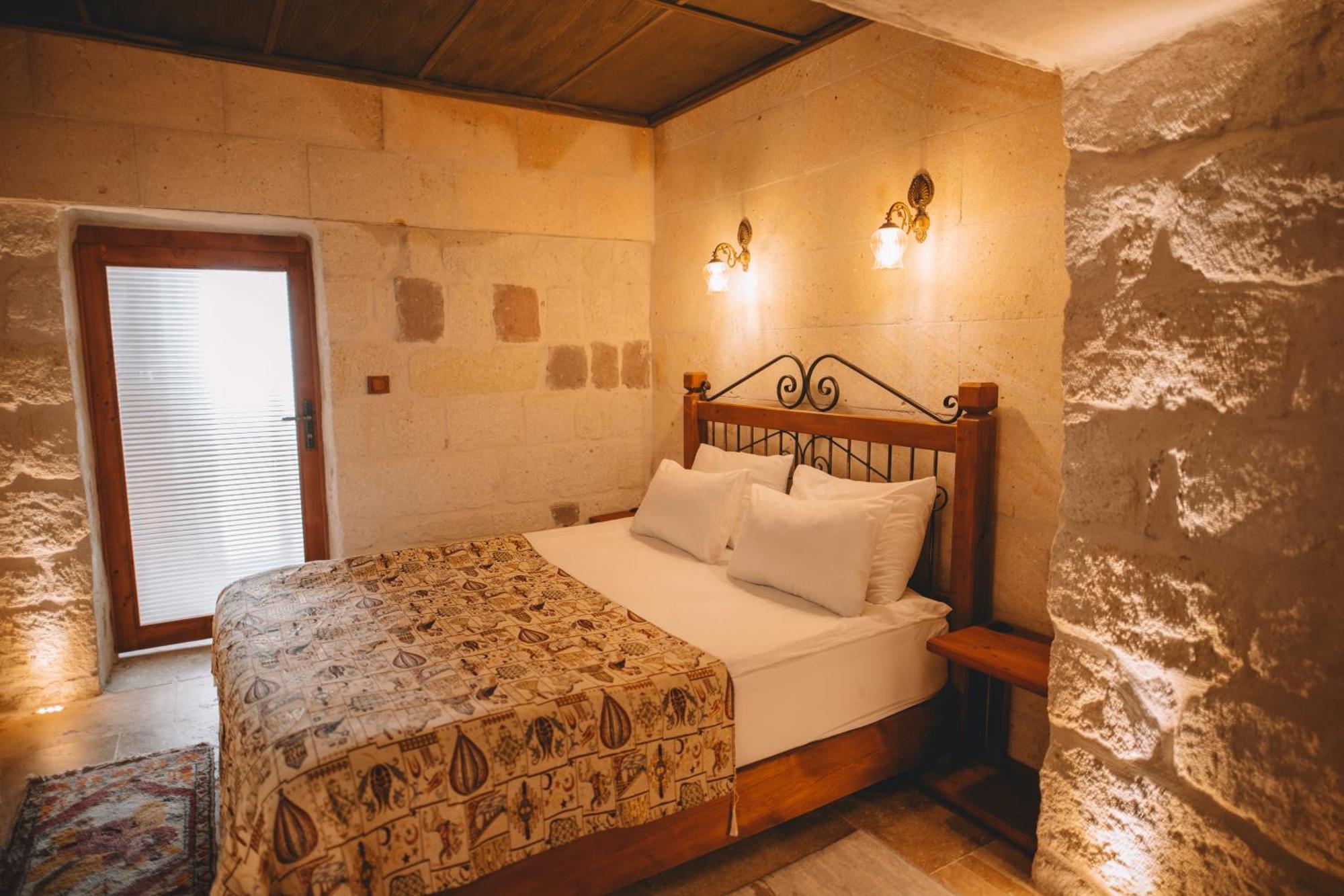 Cavusin Cave House-Cappadocia Bed & Breakfast Goreme Exterior photo