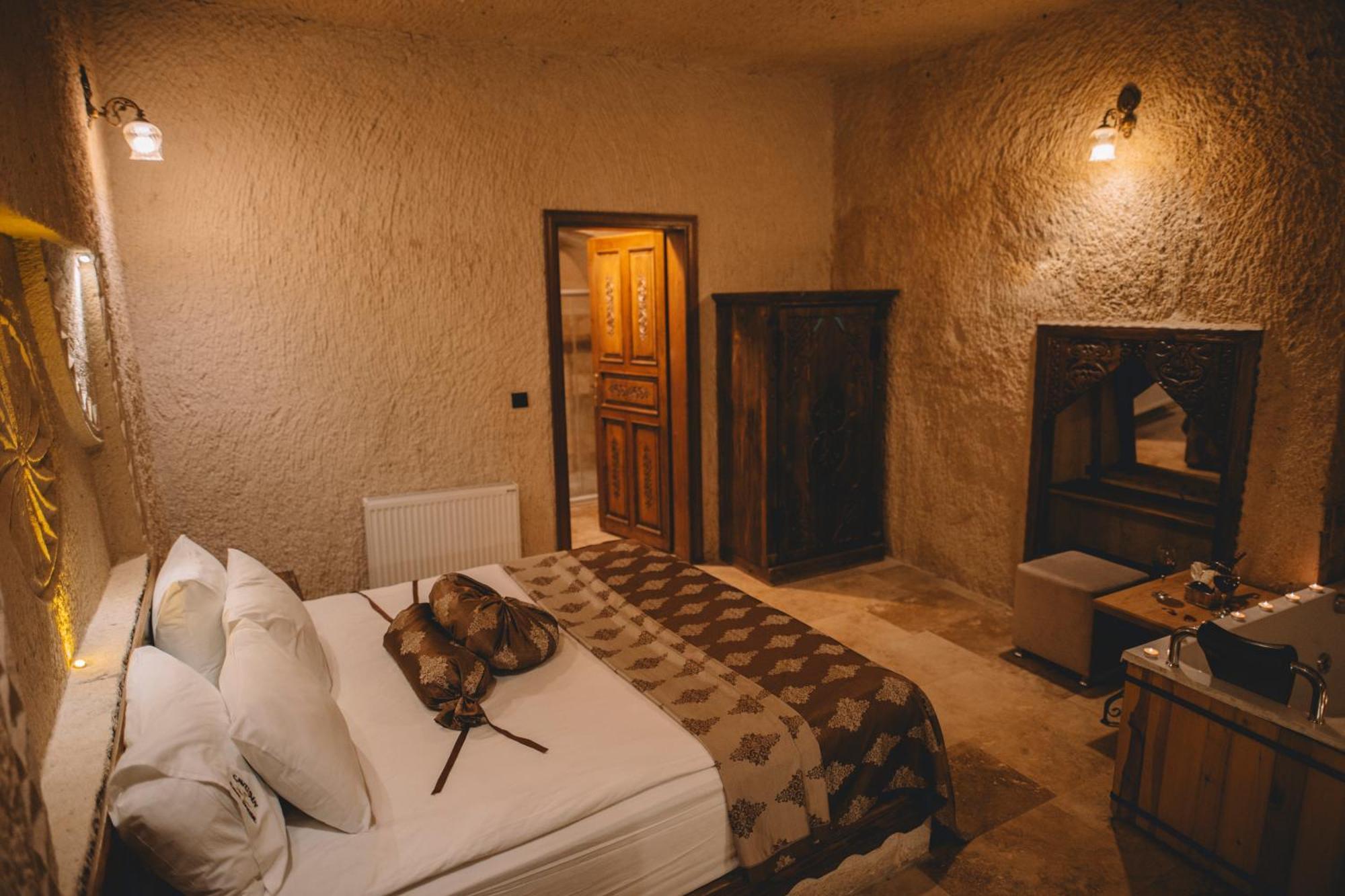 Cavusin Cave House-Cappadocia Bed & Breakfast Goreme Exterior photo