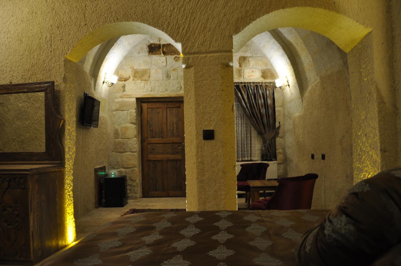 Cavusin Cave House-Cappadocia Bed & Breakfast Goreme Exterior photo