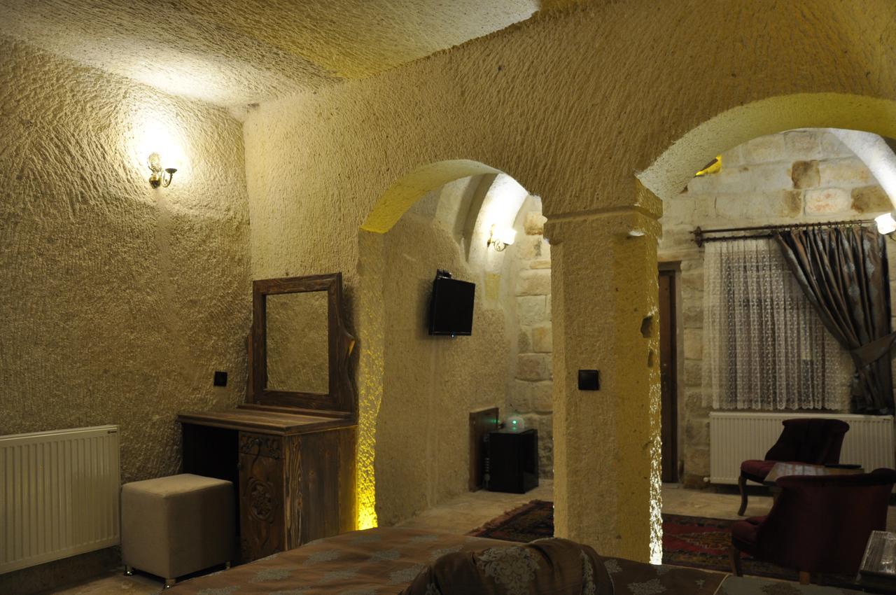 Cavusin Cave House-Cappadocia Bed & Breakfast Goreme Exterior photo